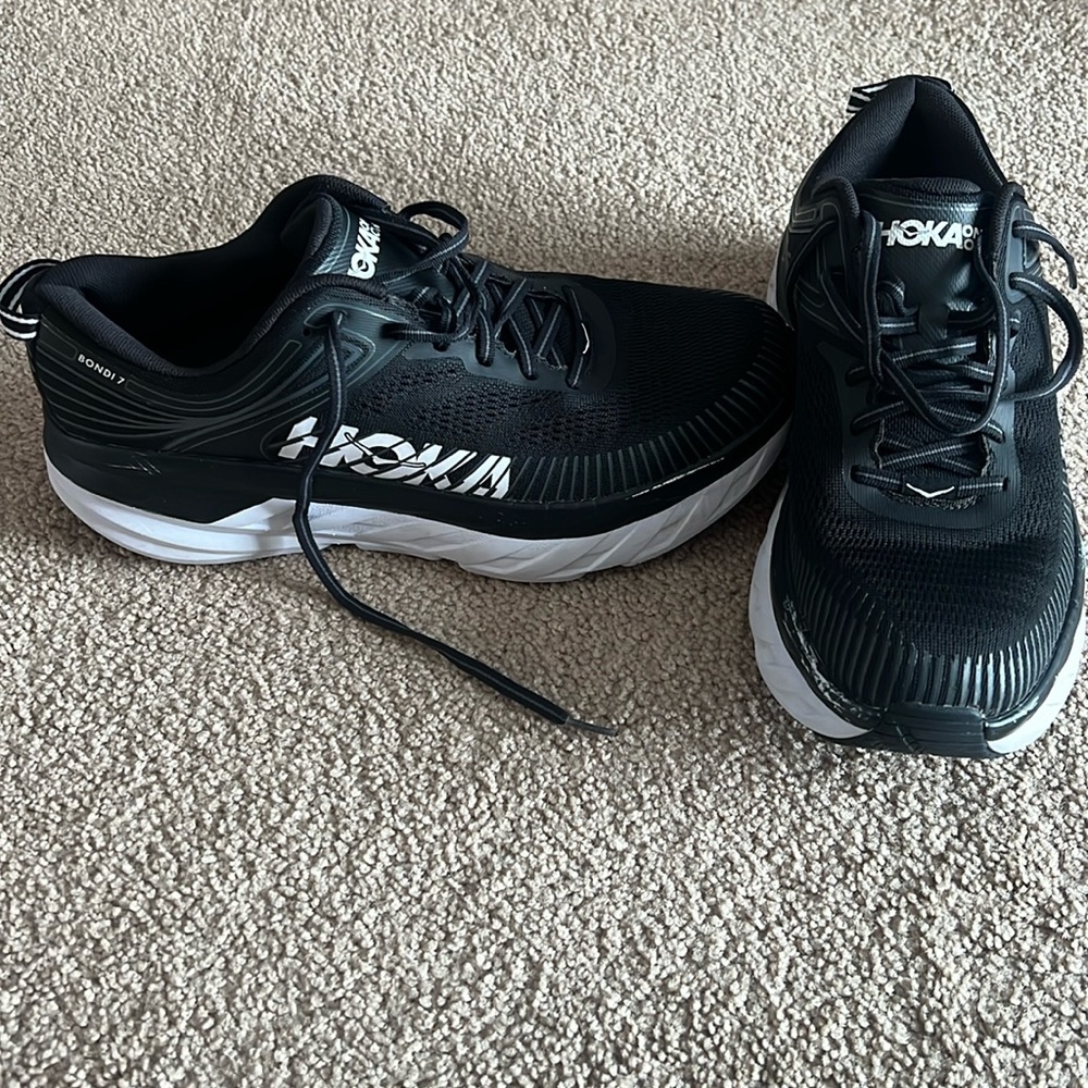 Hoka Bondi 7 — Womens’s Size 11
